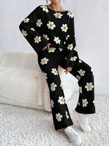 Flower Pattern Round Neck Sweater And Knitted Wide Leg Pants