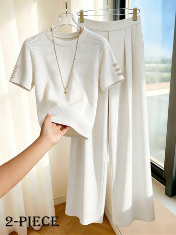 Women's T-Shirt Paired With Minimalist Casual Wide Leg Pants