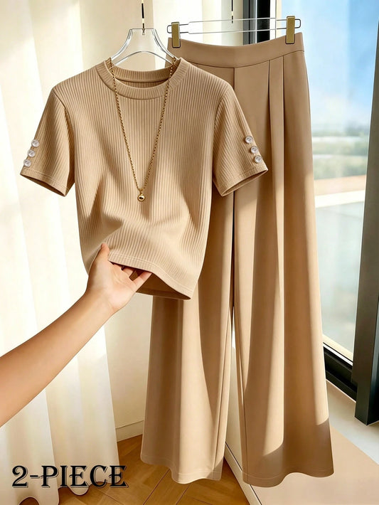 Women's T-Shirt Paired With Minimalist Casual Wide Leg Pants