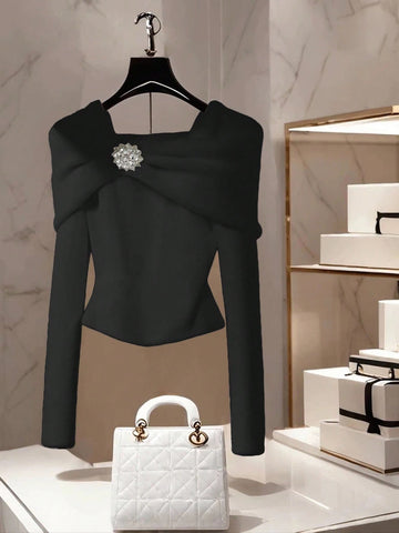 Women's Casual Solid Color Boat Neck One-Shoulder Long Sleeve Metal Decor Pullover Sweater