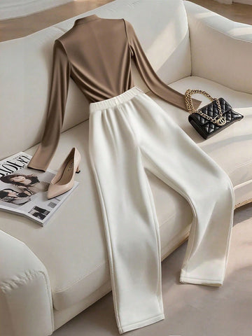 Women's Solid Color Round Neck Long Sleeve T-Shirt And Pleated Long Pants