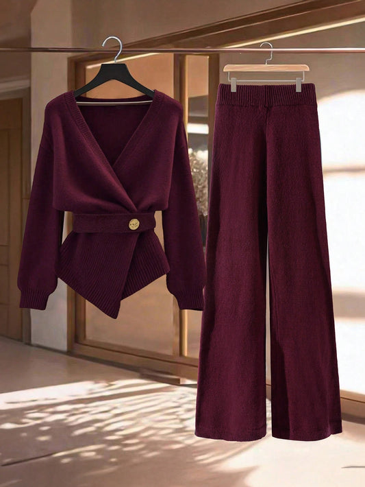 Women's Solid Color V-Neck Long Sleeve Top And Pants