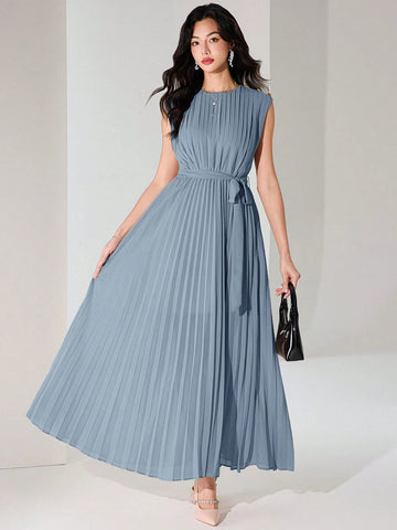 Heiryn Elegant Pleated Long Dress