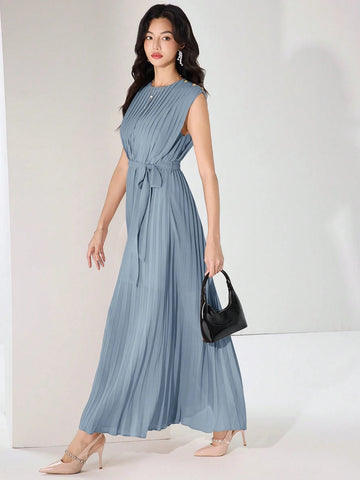 Heiryn Elegant Pleated Long Dress