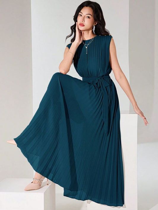 Heiryn Elegant Pleated Long Dress