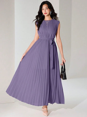 Heiryn Elegant Pleated Long Dress