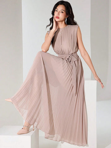 Heiryn Elegant Pleated Long Dress