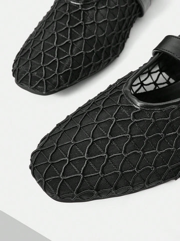 MOTF PREMIUM RHINESTONE DETAIL PU LEATHER FLATS