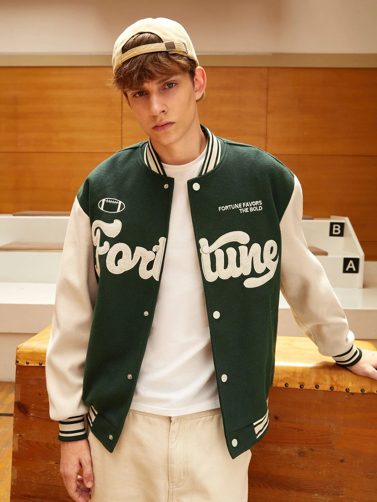 Manfinity Sporsity Men Letter Embroidery Two Tone Varsity Jacket