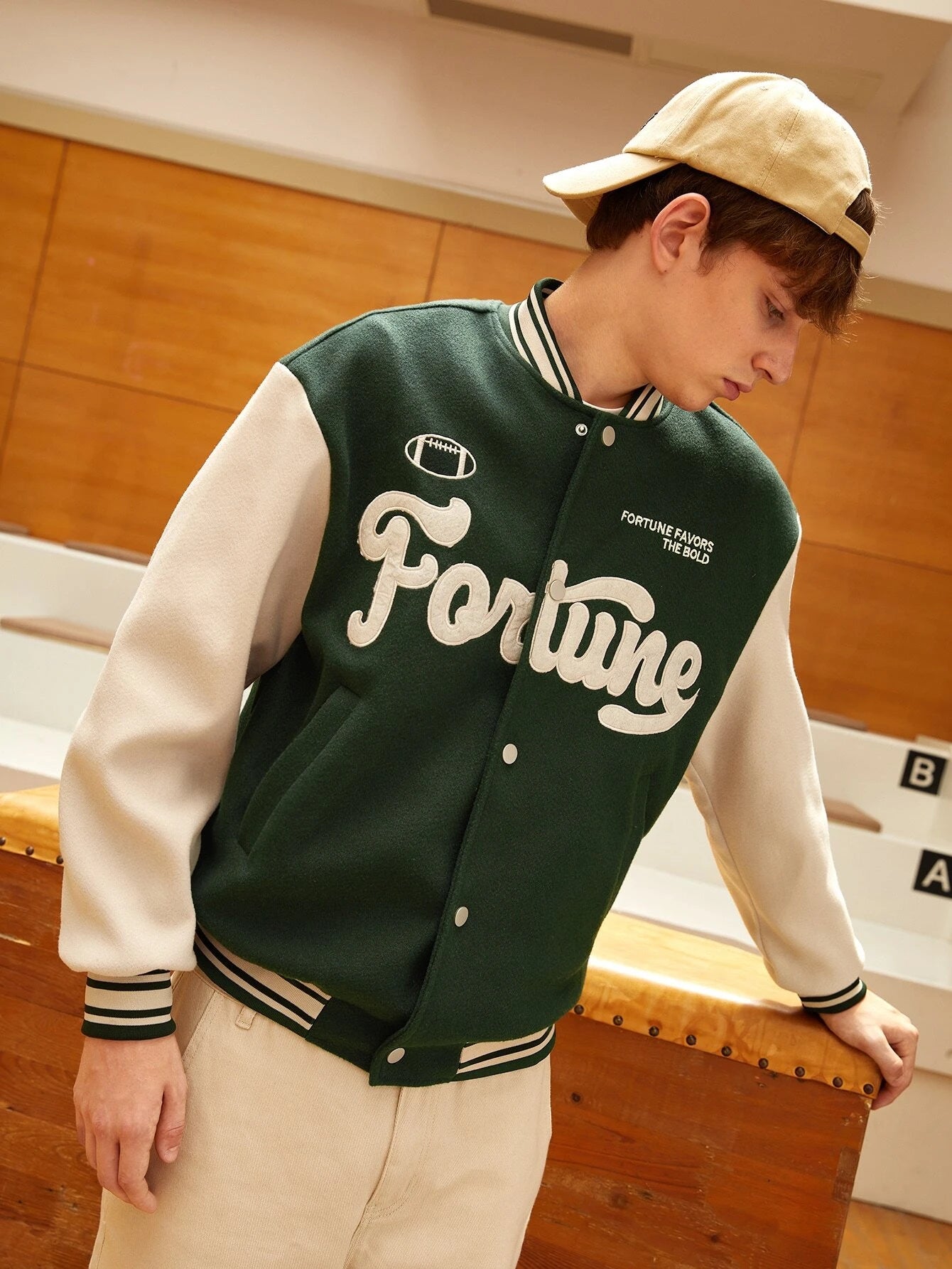 Manfinity Sporsity Men Letter Embroidery Two Tone Varsity Jacket