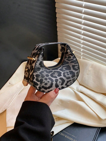 Fashionable High-Quality Lightweight Crescent Shaped Shoulder Bag