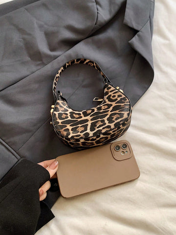 Fashionable High-Quality Lightweight Crescent Shaped Shoulder Bag