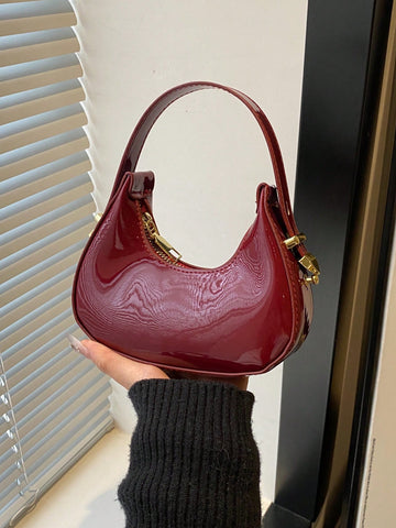 Fashionable High-Quality Lightweight Crescent Shaped Shoulder Bag