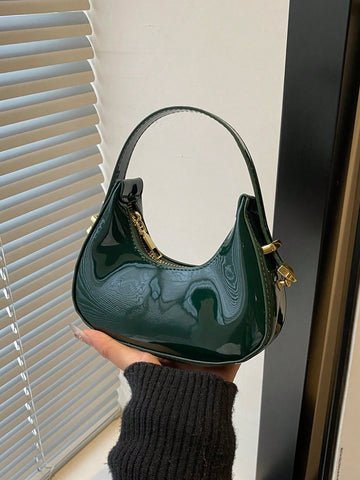 Fashionable High-Quality Lightweight Crescent Shaped Shoulder Bag
