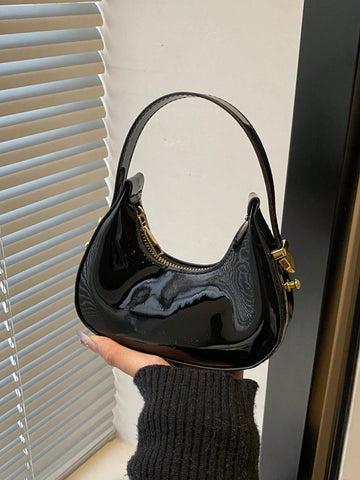 Fashionable High-Quality Lightweight Crescent Shaped Shoulder Bag