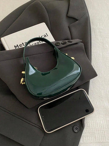 Fashionable High-Quality Lightweight Crescent Shaped Shoulder Bag