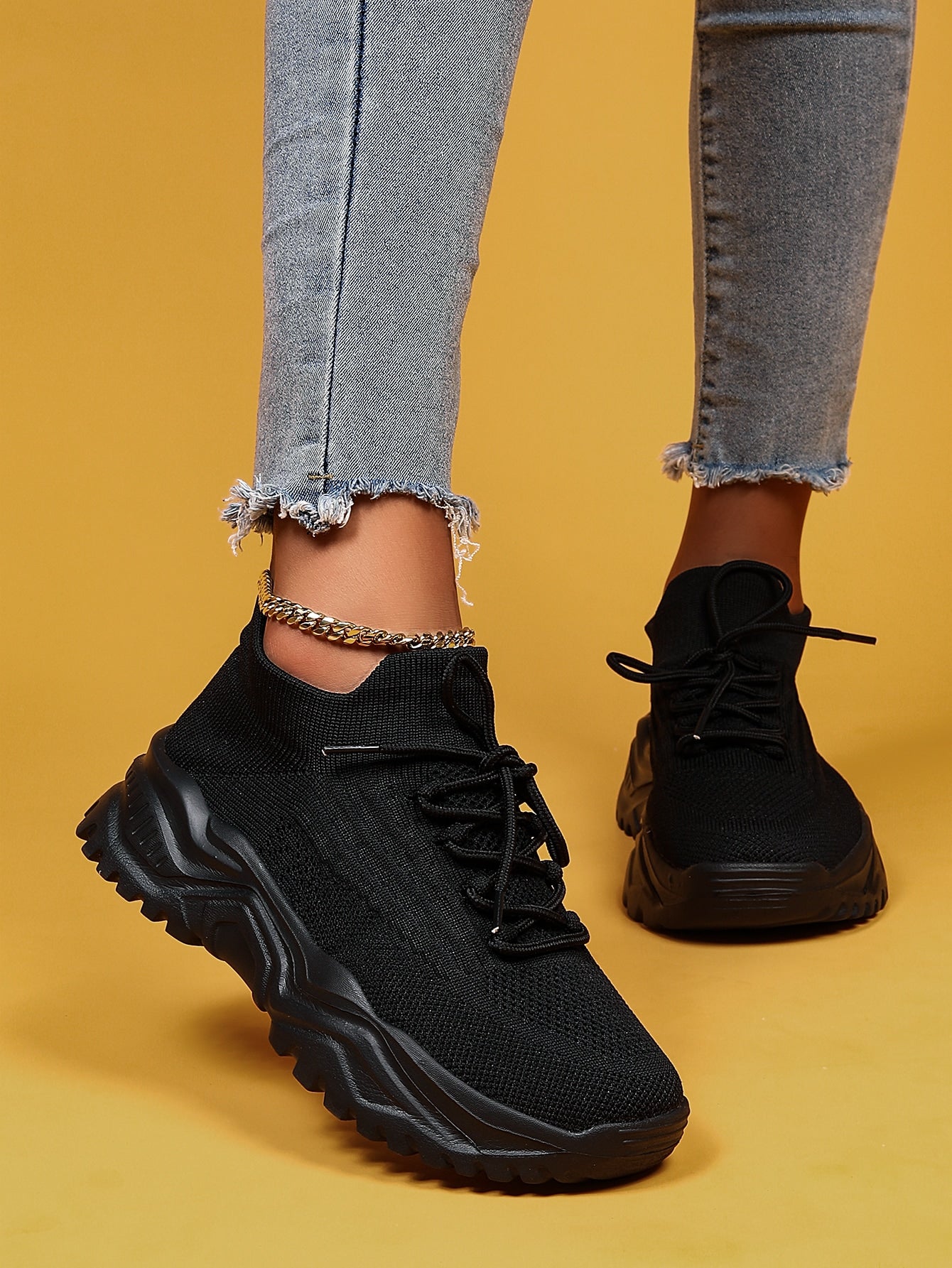 Minimalist Lace Up Decor Knit Sneakers