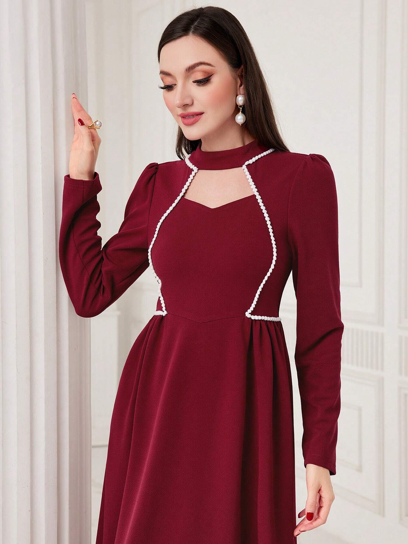 Modely Color Block Contrast Trimmed Dress