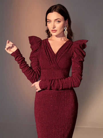 Modely Gigot Sleeve Split Back Fitted Dress