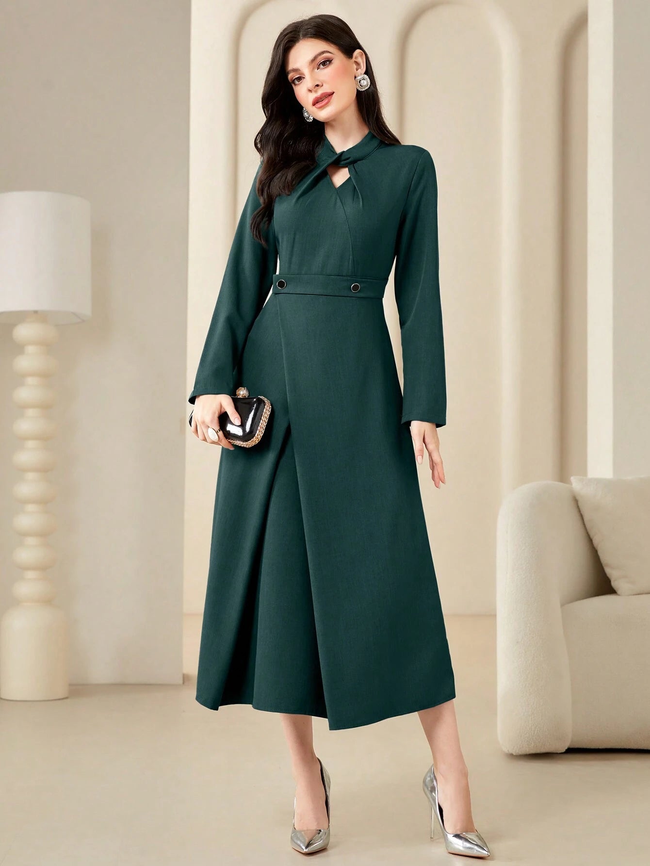 Modely Keyhole Neckline Long Sleeve Dress