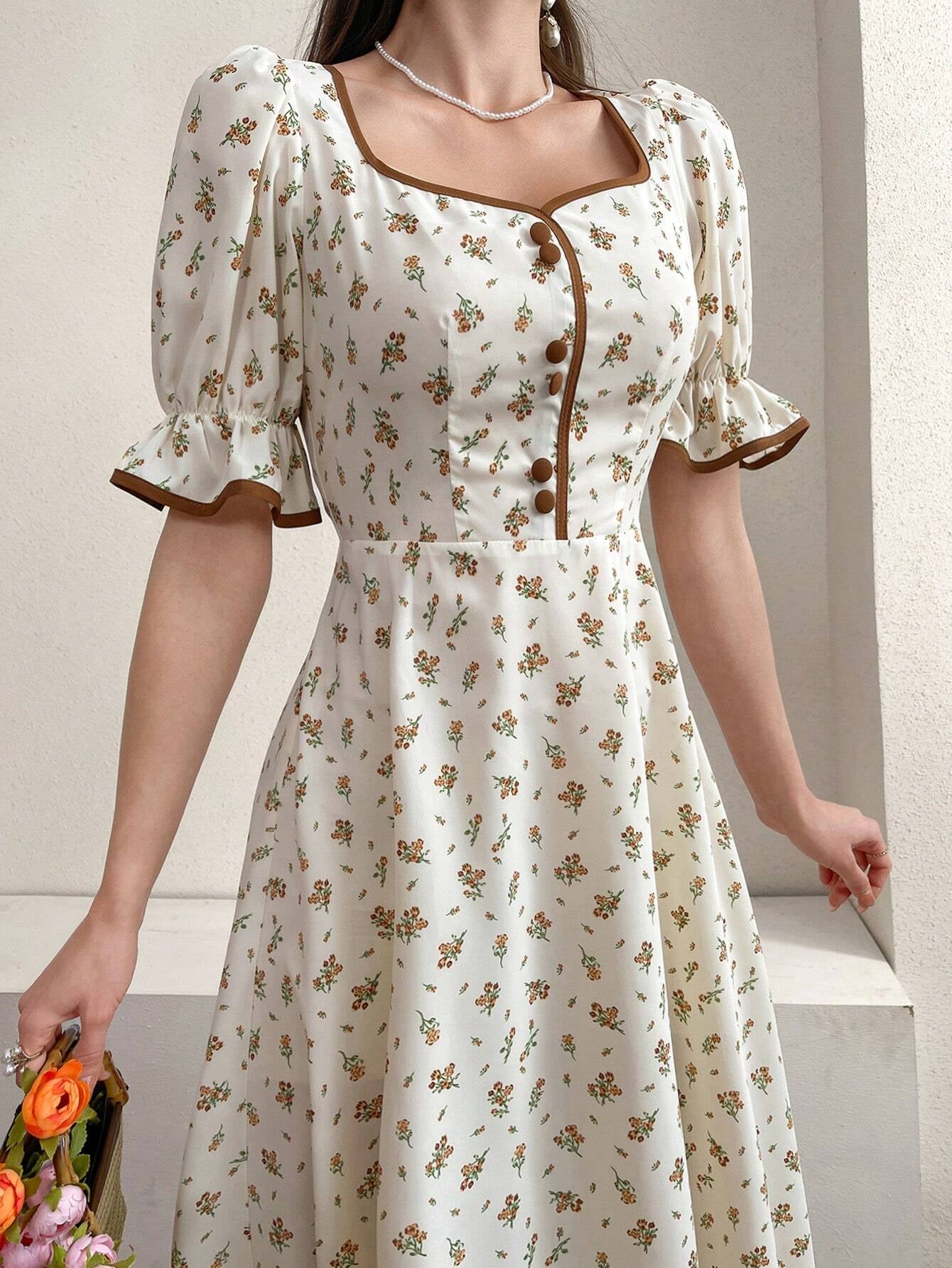 Modely Ladies' Short Sleeve Button Decorated Floral Dress