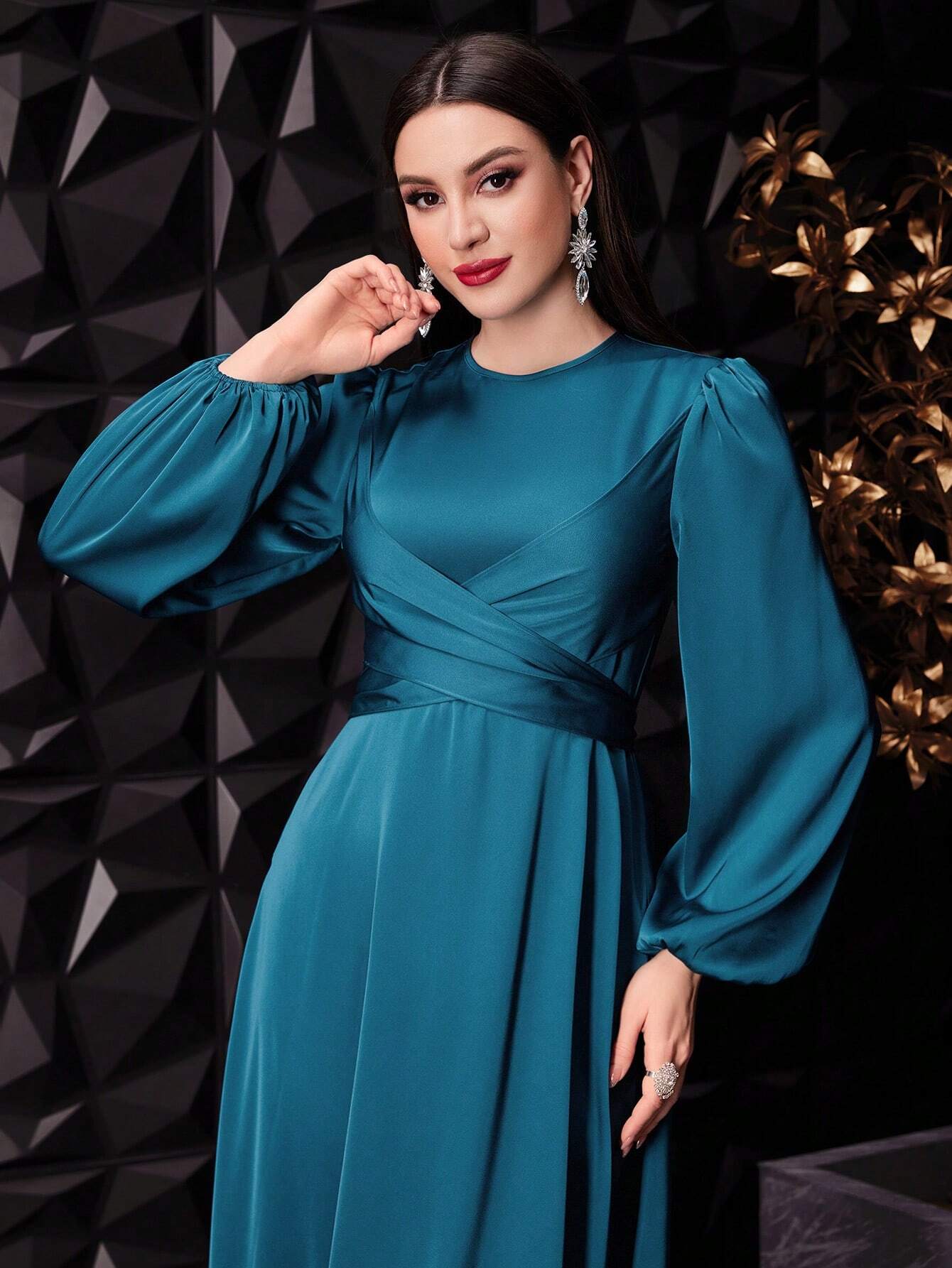 Modely Ladies' Solid Color Round Neck Lantern Sleeve Arabic Style Dress