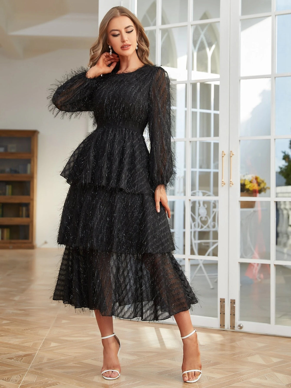 Modely Lantern Sleeve Layered Hem Dress