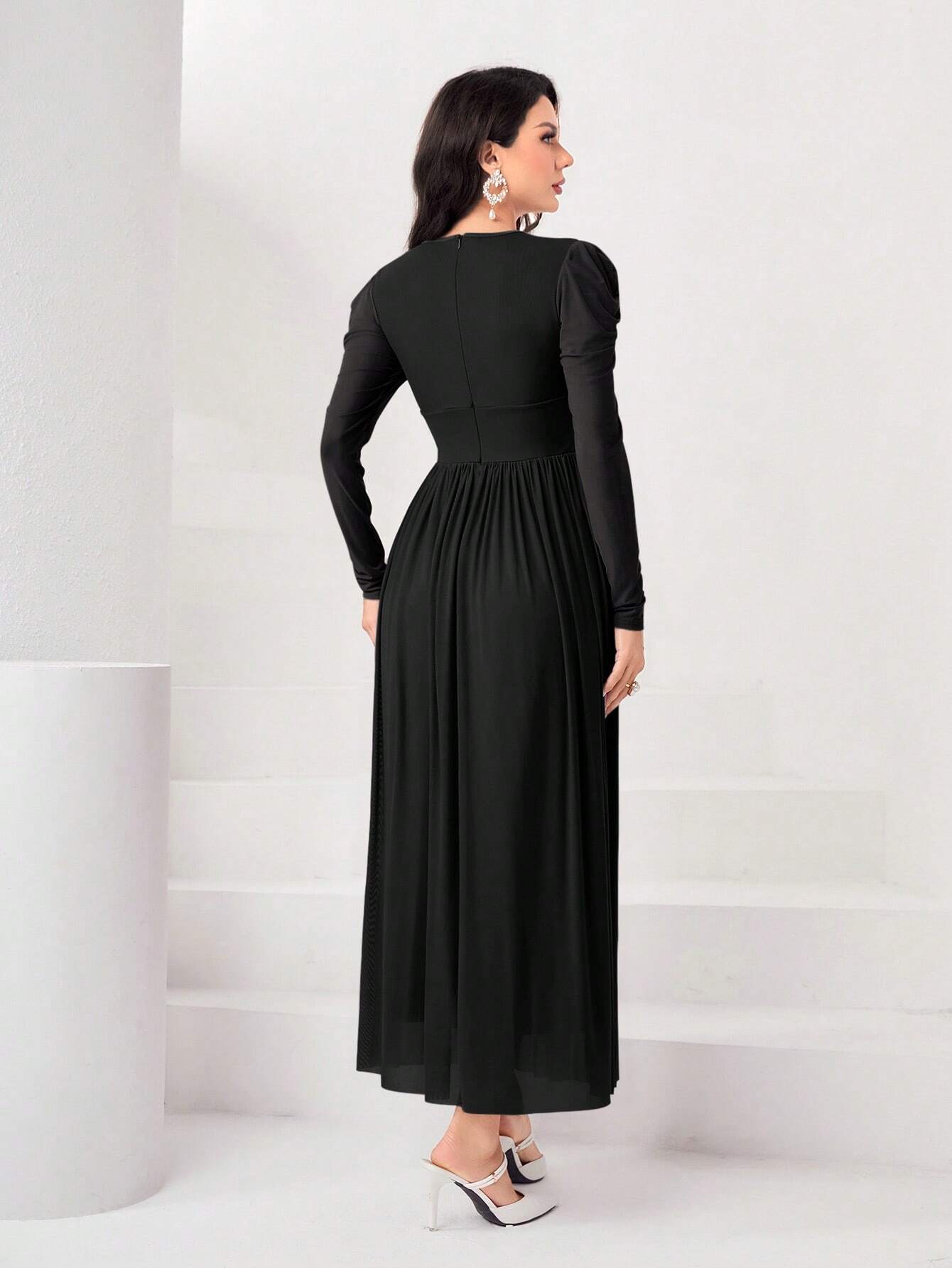 Modely Solid Button Front Puff Sleeve Dress