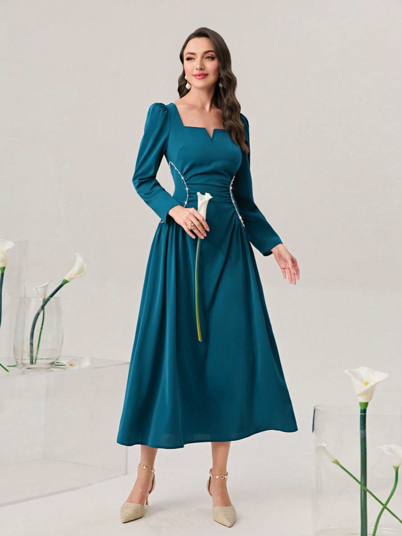 Modely Sweetheart Neck Puff Sleeve Ruched Front Dress