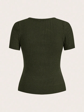 Women Solid Color Scoop Neck Short Sleeve Top And Elegant Knit Skirt Set