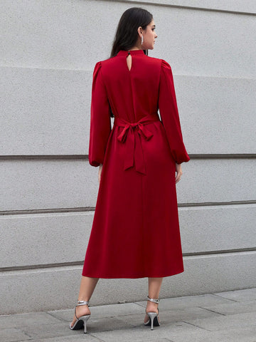 Modelyn Women's Elegant Simpli City Solid Color Stand Collar Lantern Sleeve Backless Dress