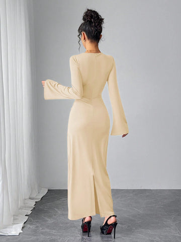 Women's Solid Color Flared Sleeve Pleated Fitted Elegant Dress