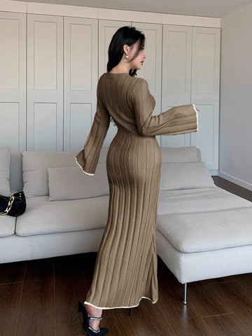 Feyla Women's Elegant Long Flare Sleeve Knit Sweater Dress