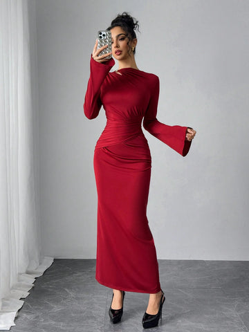 Women's Solid Color Flared Sleeve Pleated Fitted Elegant Dress