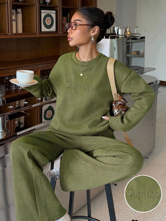 Women's Vintage Letter Embroidered Thermal Lined Loose Sweatshirt And Sweatpants