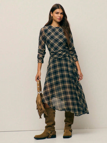 Nöista Long-Sleeve Plaid Dress With A Flattering Ruched Waist