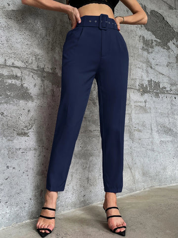 Privé Solid Belted Tapered Pants