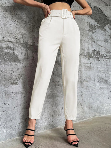 Privé Solid Belted Tapered Pants