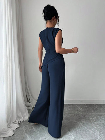 Women Solid Color Textured Pleated Round Neck Sleeveless Top Jumpsuit