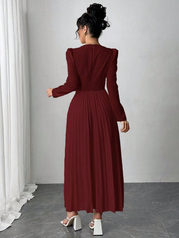 Elegant Fashion Pleated Butterfly Decor Long Dress