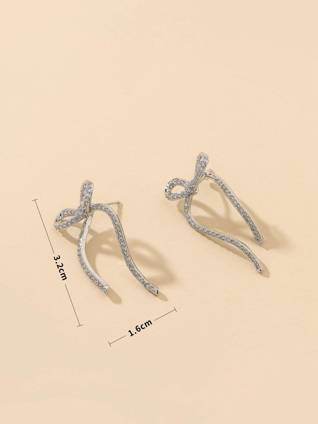 Rhinestone Decor Bow Design Stud Earrings