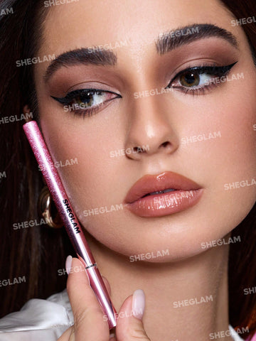 Line & Define Waterproof Liquid Eyeliner