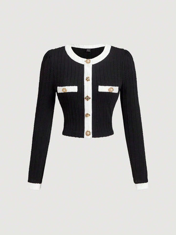 Round Neck Metal Button Bell Sleeve T-Shirt