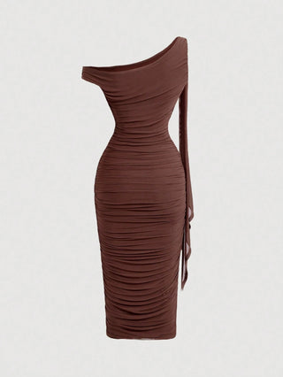 Women's Elegant Asymmetric Neck Ruched Fitted Mid-Length Dress