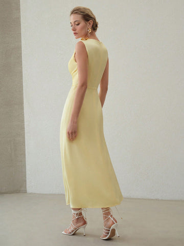 MOTF PREMIUM ELEGANT SOLID RUCHED WAIST SLIM FIT DRESS