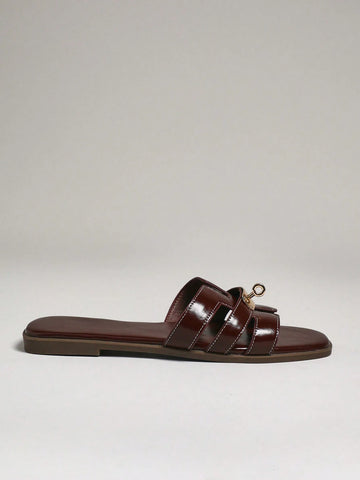 Women's Luxury Gold Lock Stitching Detail Square Toe Flat