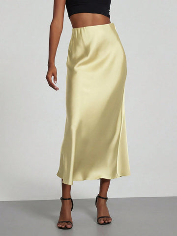 Women's Elastic Satin Finish Maxi Skirt