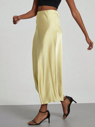 Se-Helo Fashion Women's Elastic Satin Finish Maxi Skirt