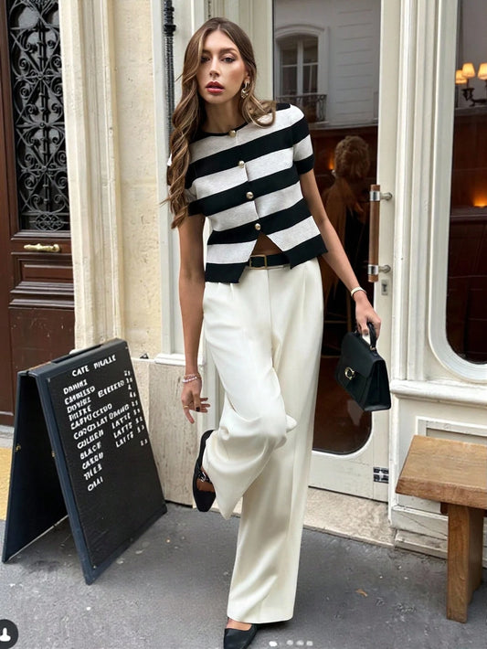 Women's Contrast Stripe Button Front Short Sleeve Knit Top