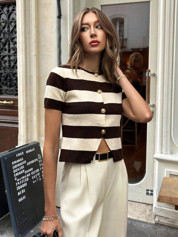 Women's Contrast Stripe Button Front Short Sleeve Knit Top
